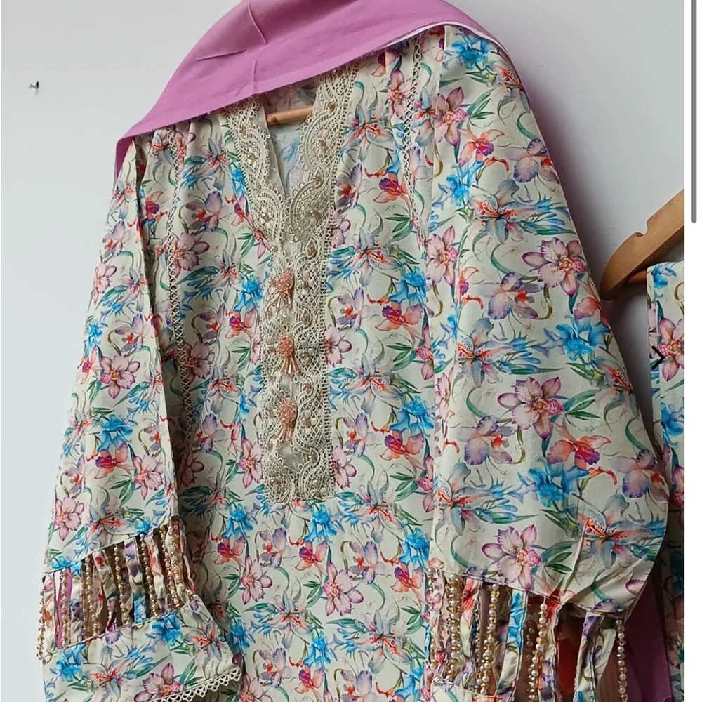 Floral Embroidered Dress with Pink Accents - Picture 3 of 5